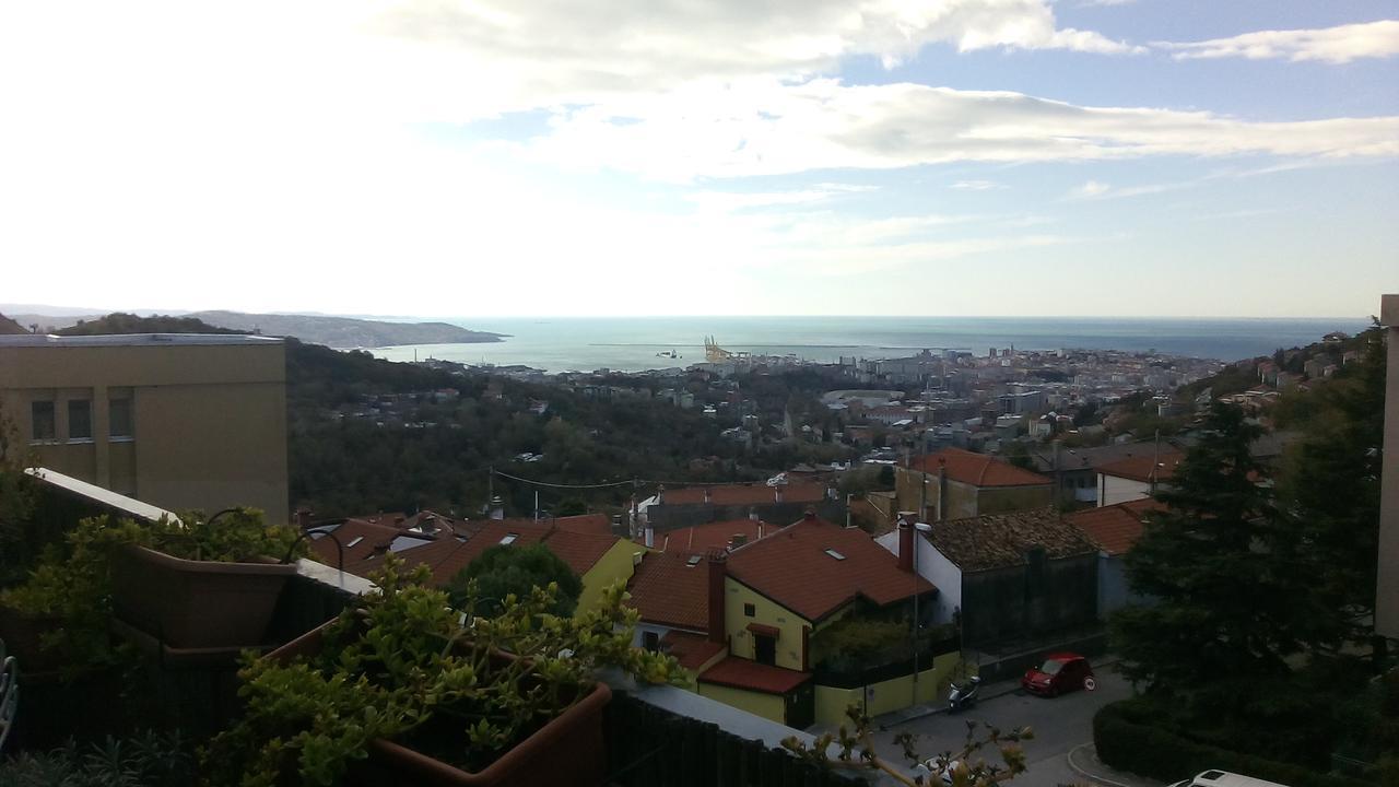 Charme&Chic Bed and Breakfast Trieste Exteriör bild